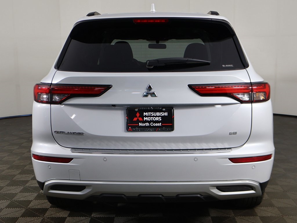 2024 Mitsubishi Outlander SE Ralliart photo 13