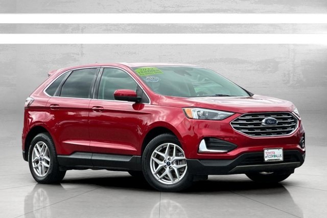 2022 Ford Edge SEL photo 2