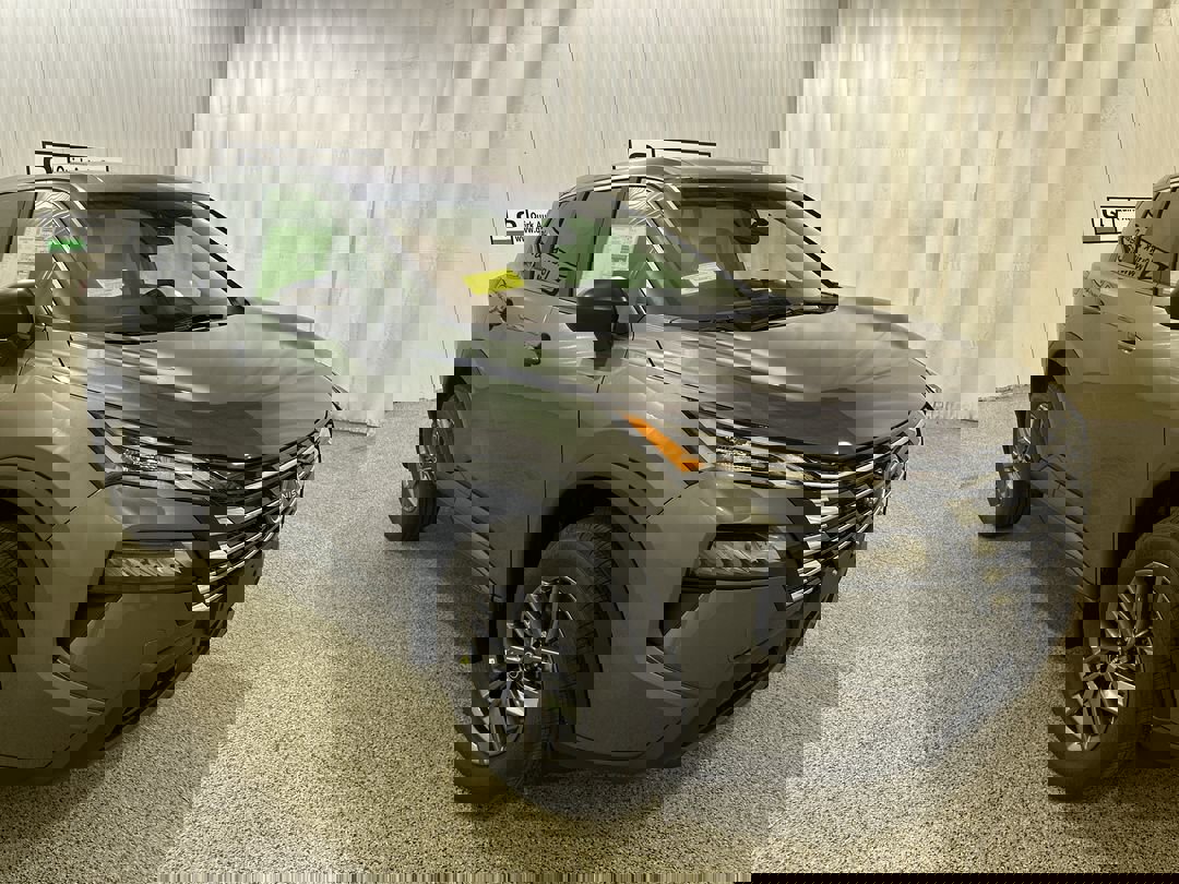 2026 Nissan Rogue S's photo