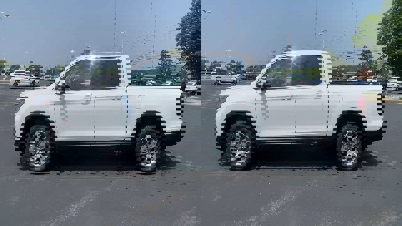 2025 Honda Ridgeline RTL photo 2