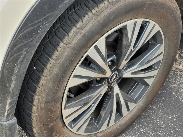 2023 Nissan Rogue SV photo 3