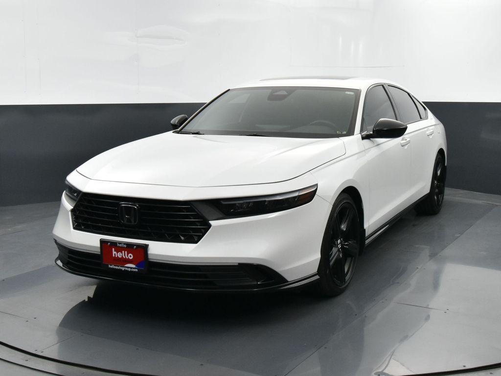2024 Honda Accord Hybrid Sport-L photo 2