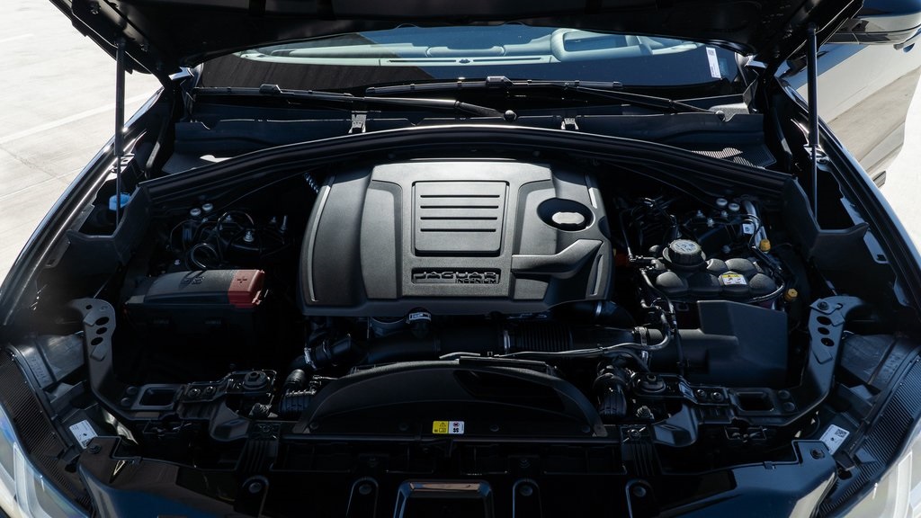 2025 Jaguar F-PACE P250 R-Dynamic S photo 21
