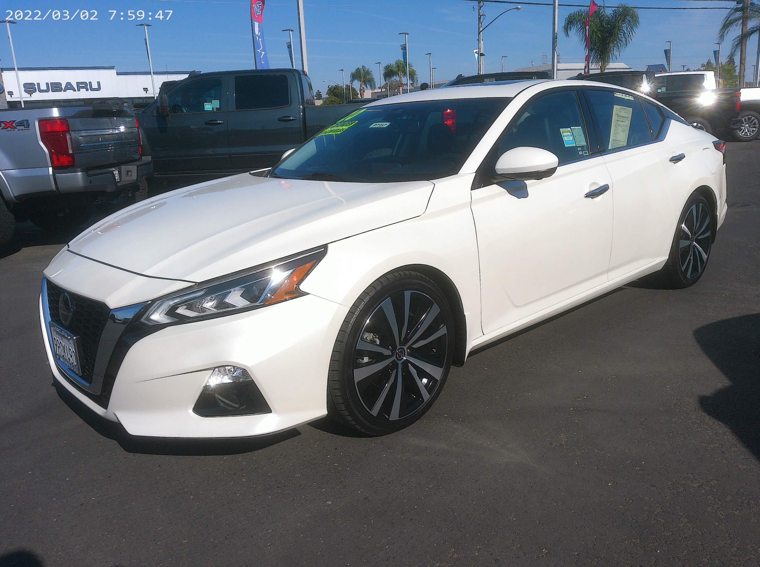 2020 Nissan Altima Platinum photo 3