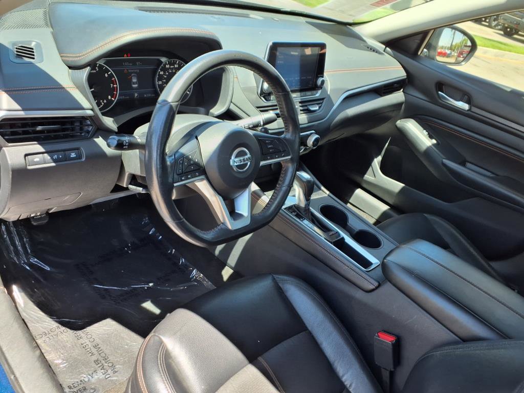 2022 Nissan Altima 2.5 SR photo 18