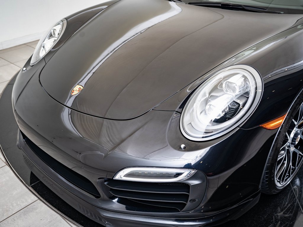 2015 Porsche 911 Turbo S photo 14