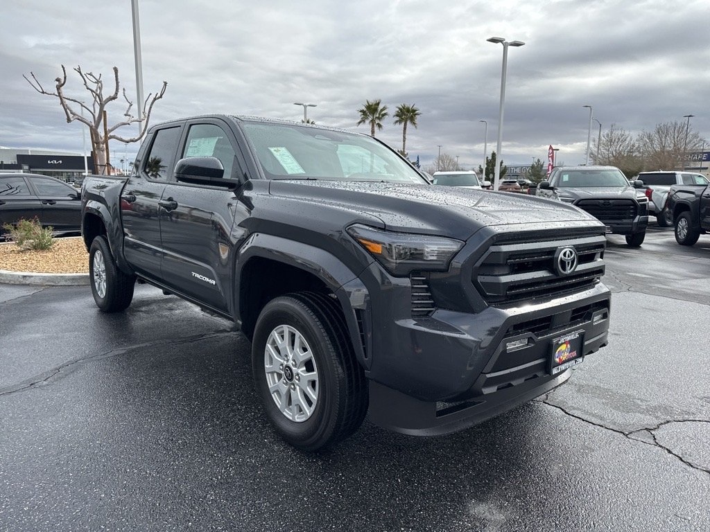 2025 Toyota Tacoma SR5 photo 4