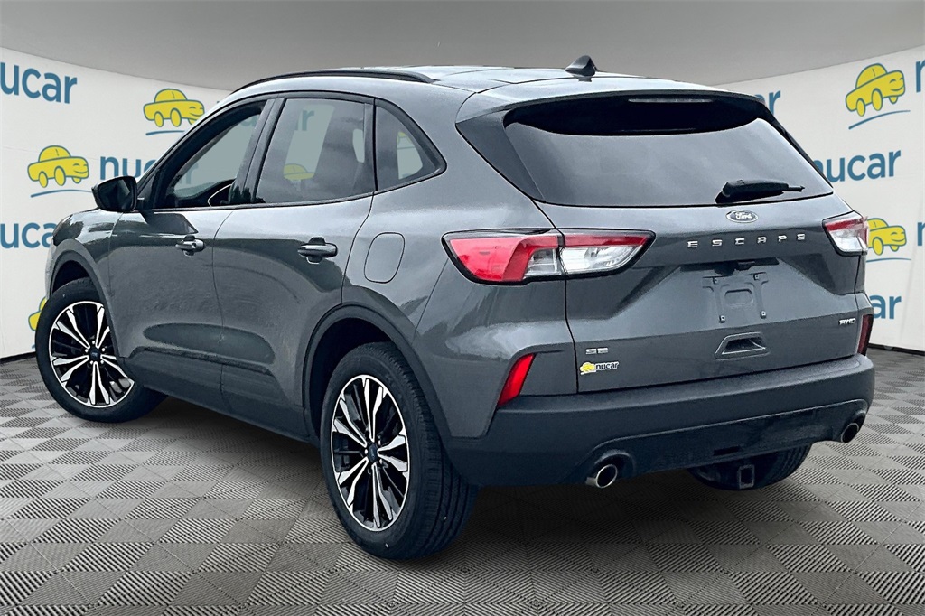 2021 Ford Escape SE photo 4