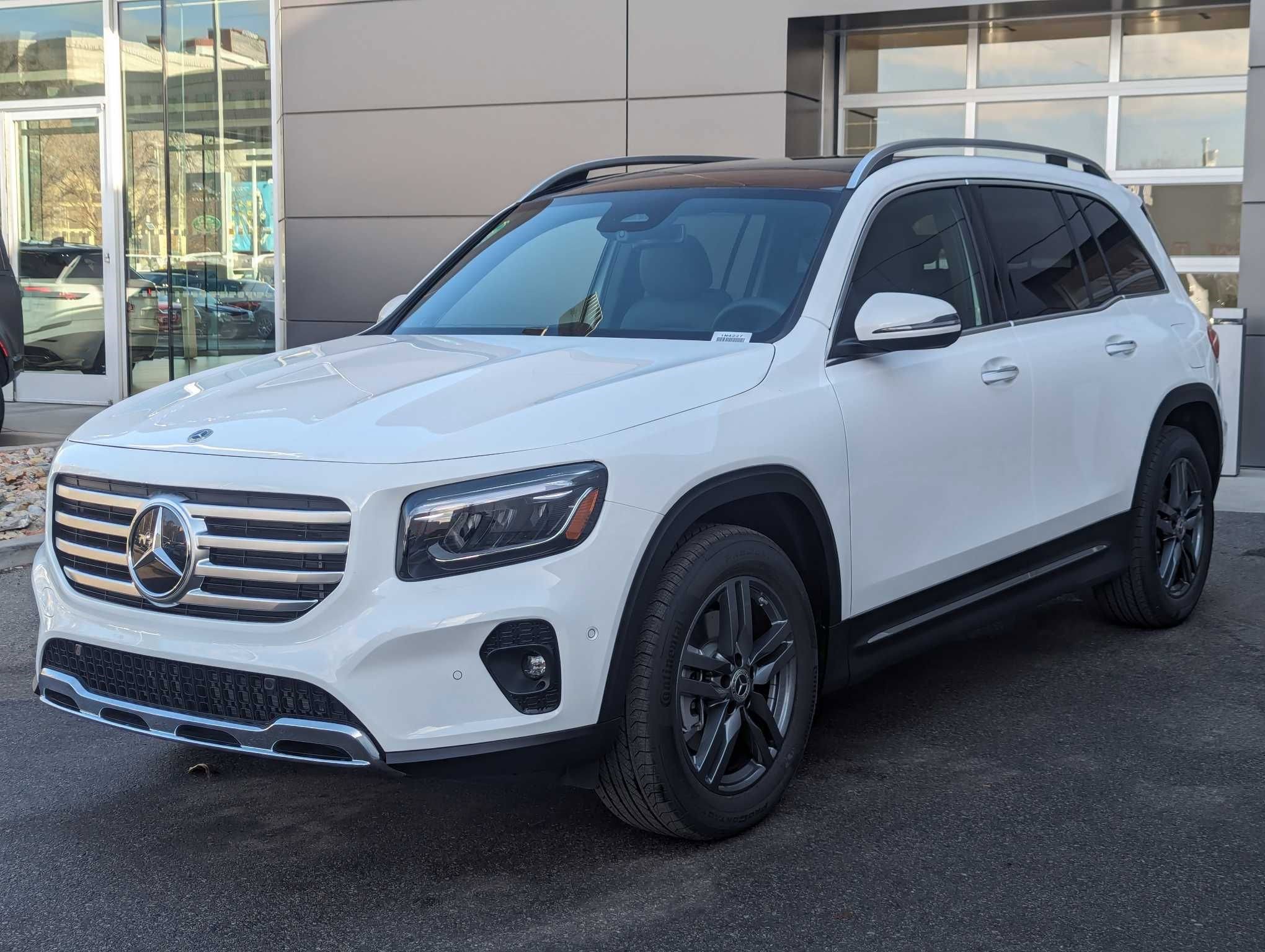 2024 Mercedes Benz GLB 250 4MATIC photo 7