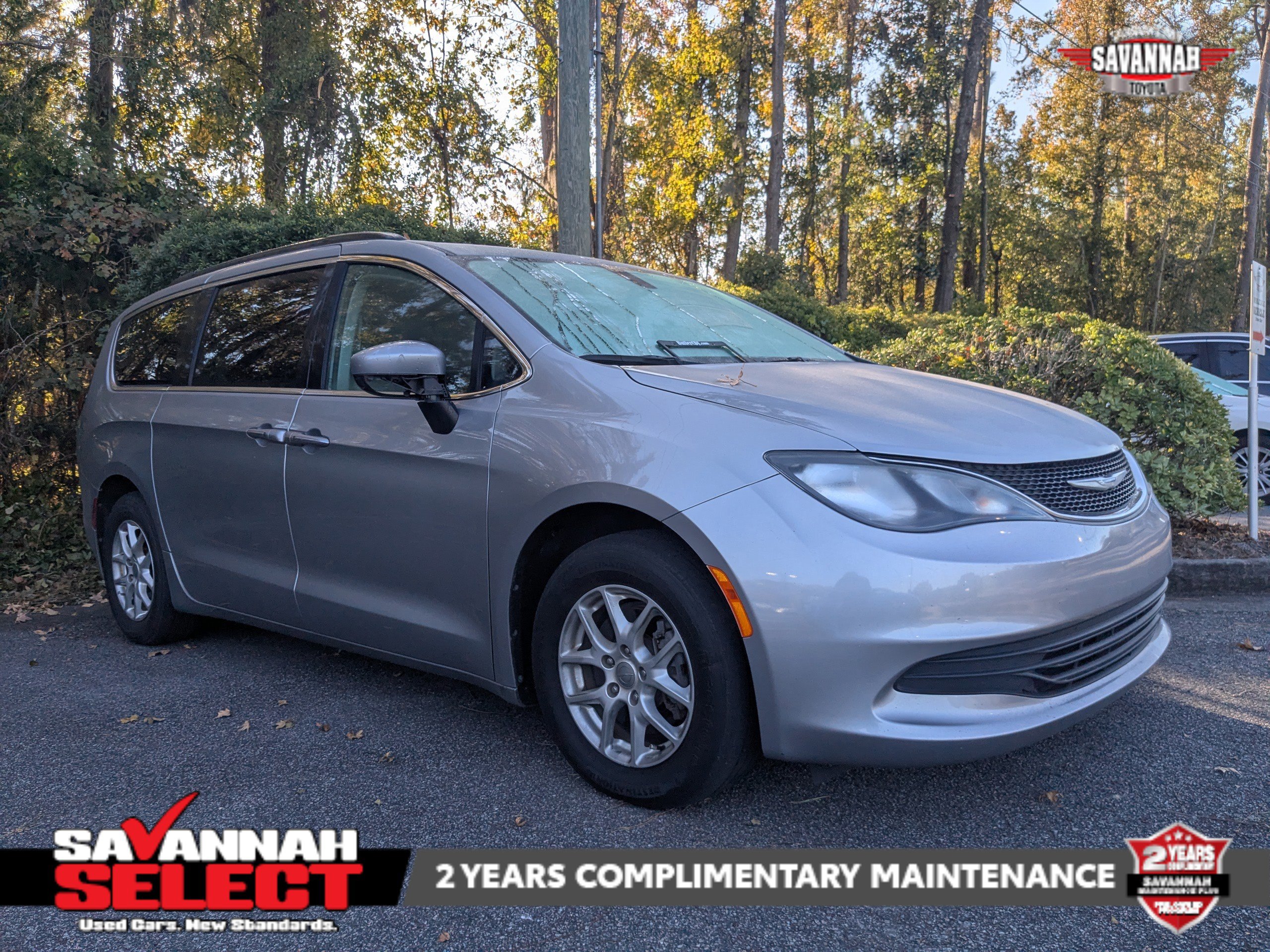 2020 Chrysler Voyager's photo