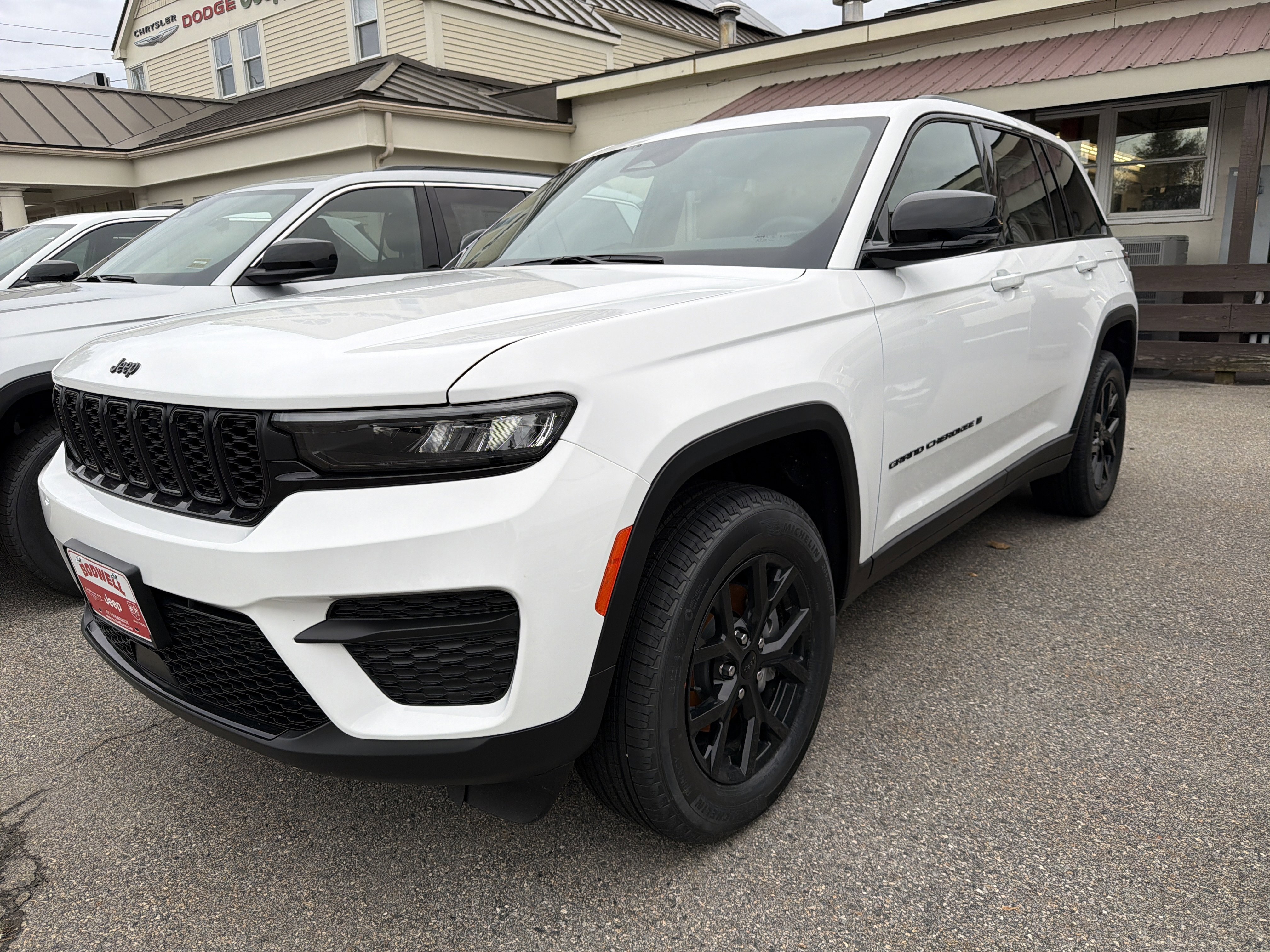 2025 Jeep Grand Cherokee Altitude's photo