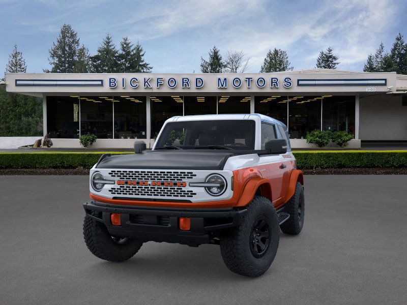 2025 Ford Bronco First Edition photo 2