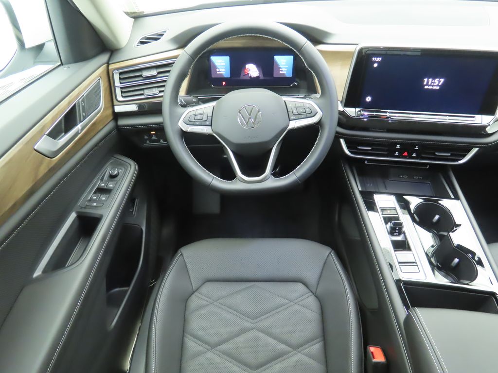 2026 Volkswagen Atlas SE Technology photo 11