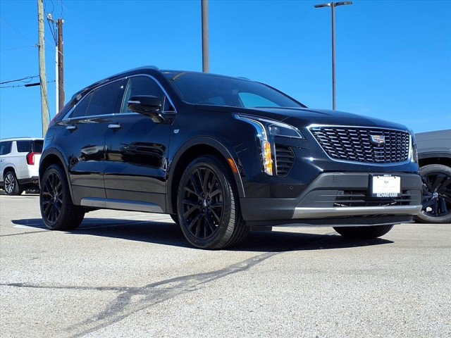 2022 Cadillac XT4 Premium Luxury