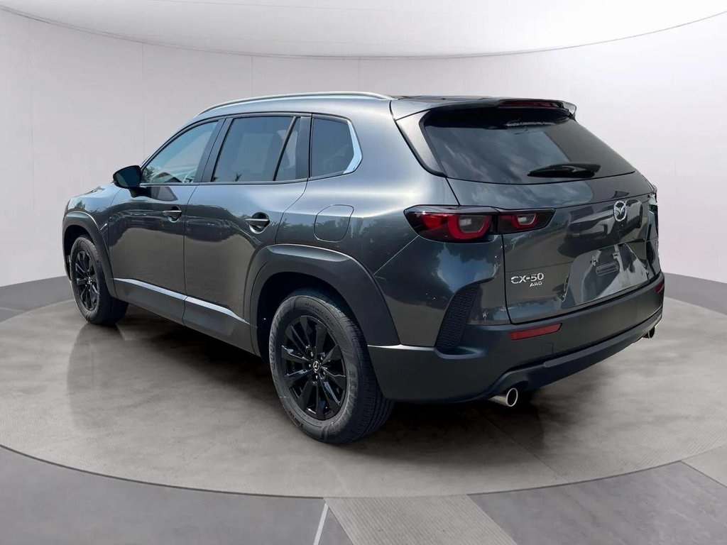 2024 Mazda CX-50 2.5 Select photo 2