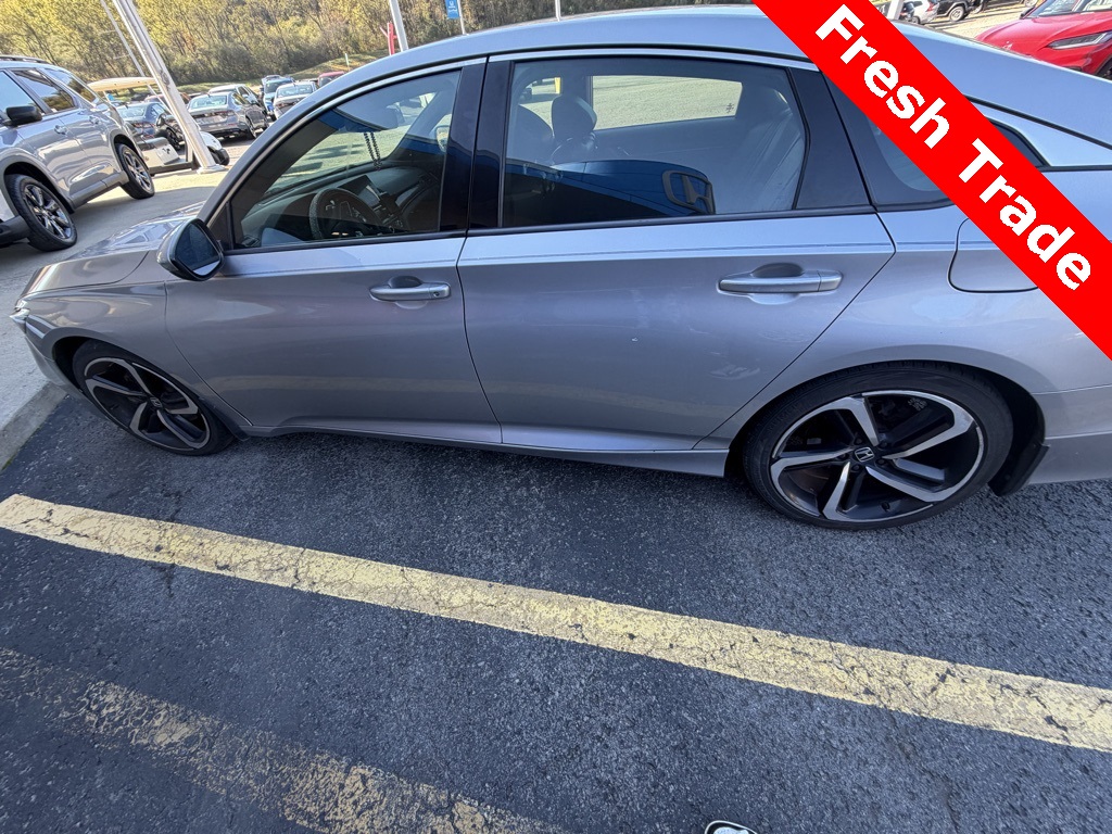 2018 Honda Accord Sport photo 3