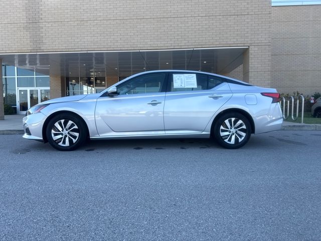 2022 Nissan Altima S