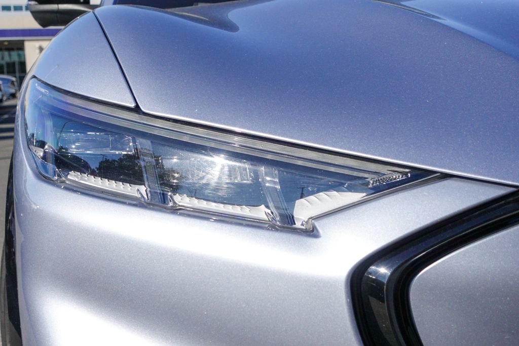 2022 Ford Mustang Mach-E Premium photo 2