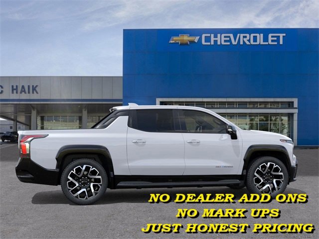 2025 Chevrolet Silverado EV RST photo 3