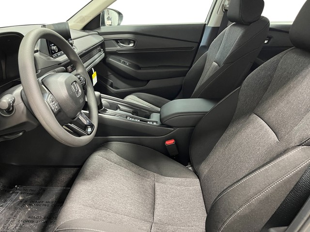 2025 Honda Accord SE photo 11