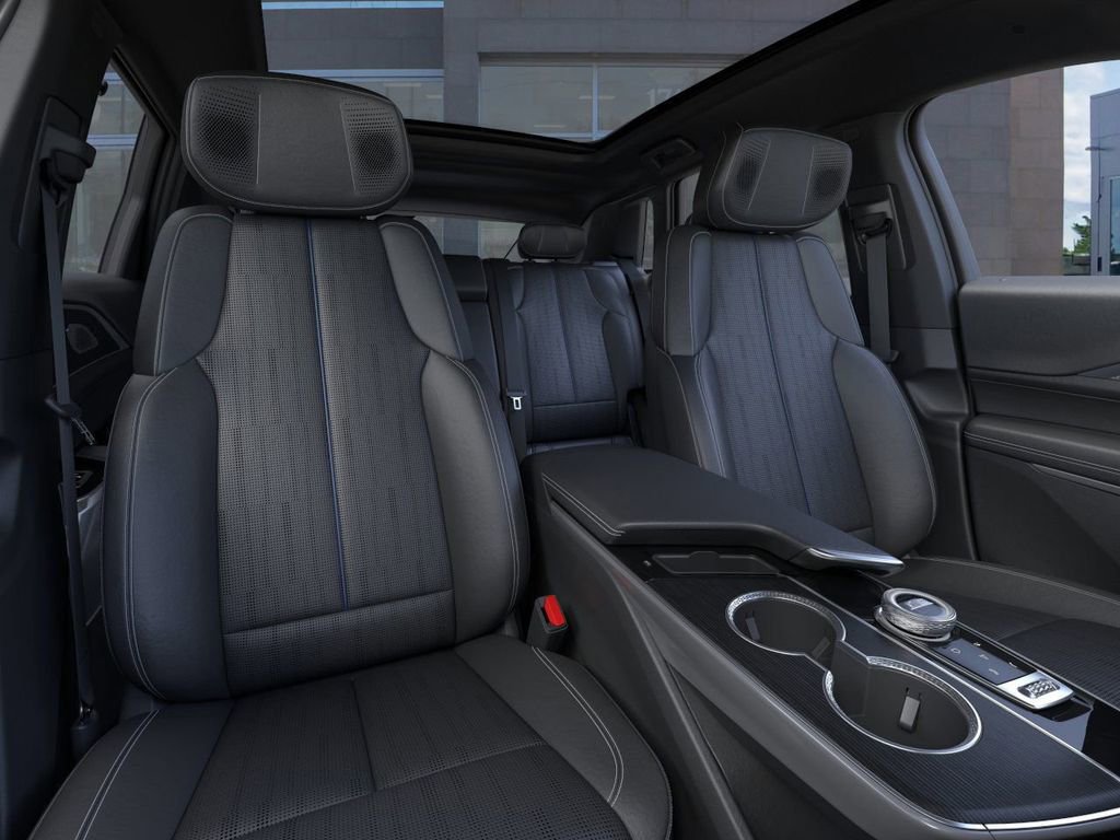 2026 Cadillac Lyriq photo 15