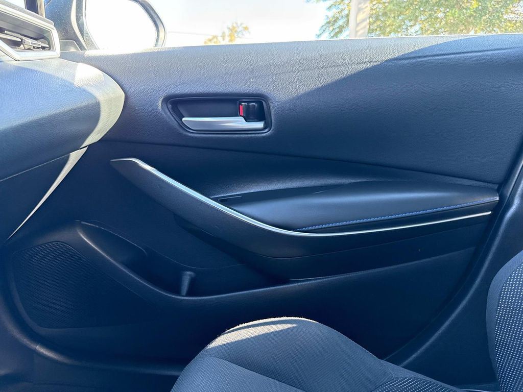2021 Toyota Corolla SE photo 20