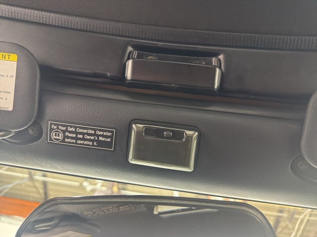 2001 Toyota MR2 Spyder photo 21