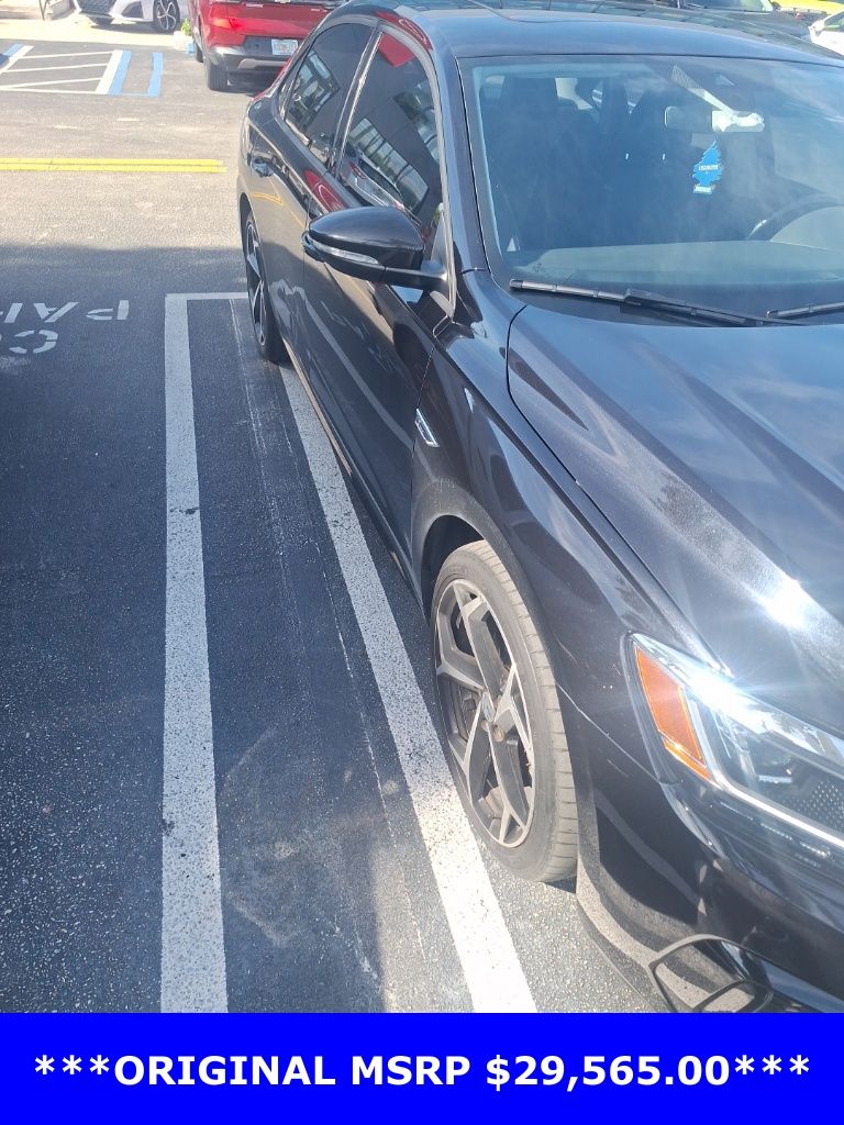 2020 Volkswagen Passat R-Line