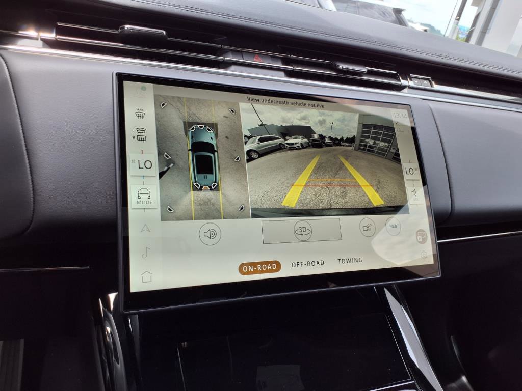 2025 Land Rover Range Rover Sport SE photo 18