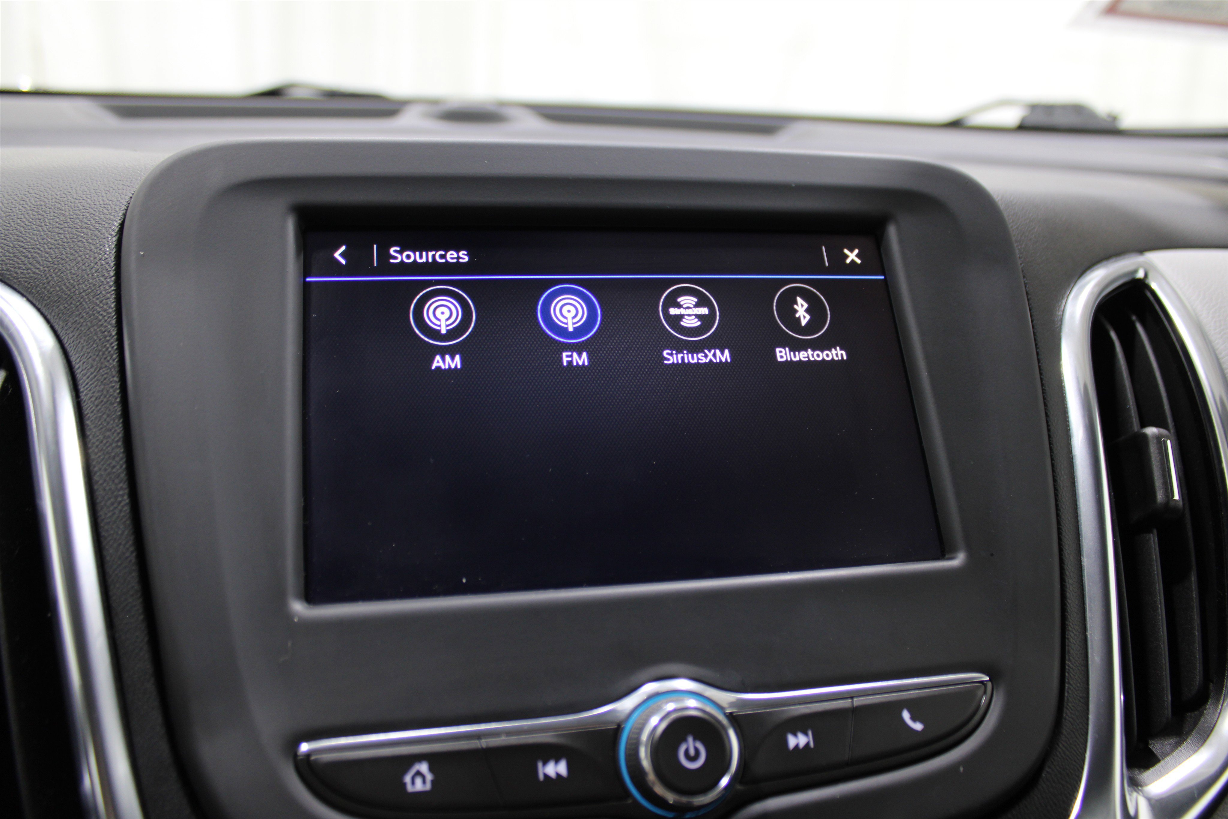 2022 Chevrolet Equinox LT photo 11