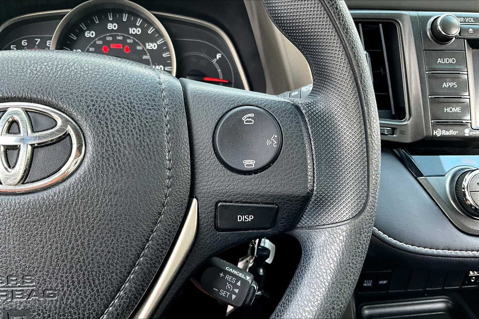 2014 Toyota RAV4 XLE photo 22