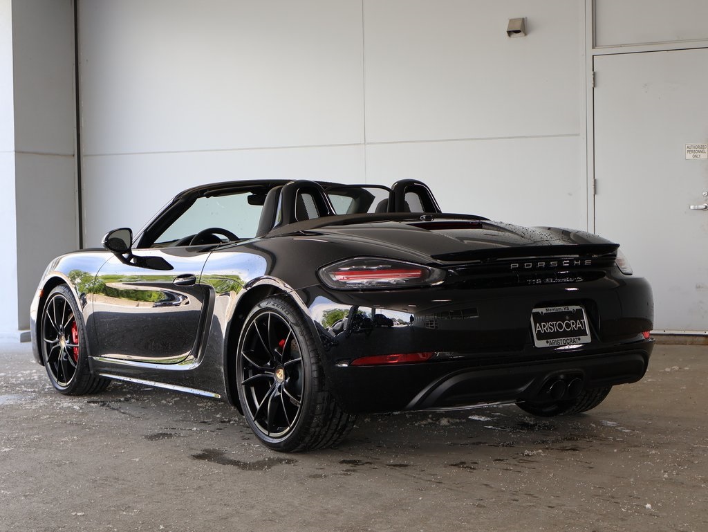 2024 Porsche Boxster S photo 3