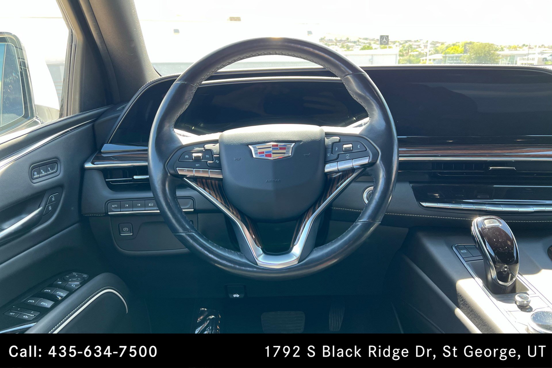 2021 Cadillac Escalade Premium Luxury photo 12