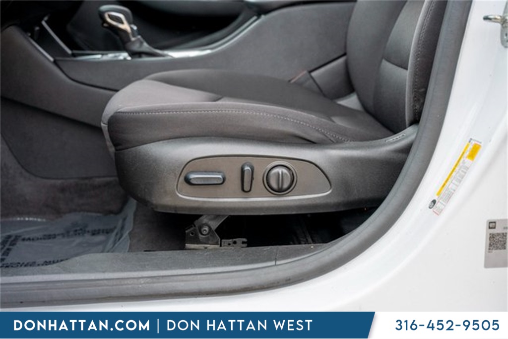 2023 Chevrolet Malibu 1LT photo 19