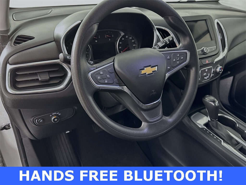 2019 Chevrolet Equinox LT photo 2