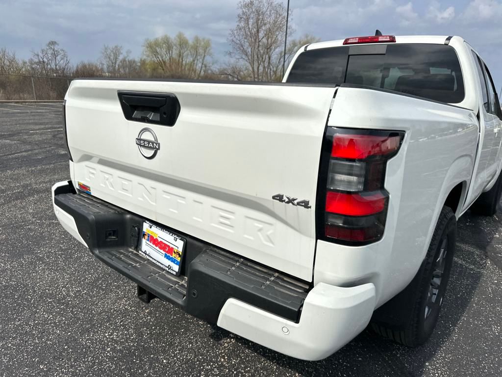 2025 Nissan Frontier SV photo 30