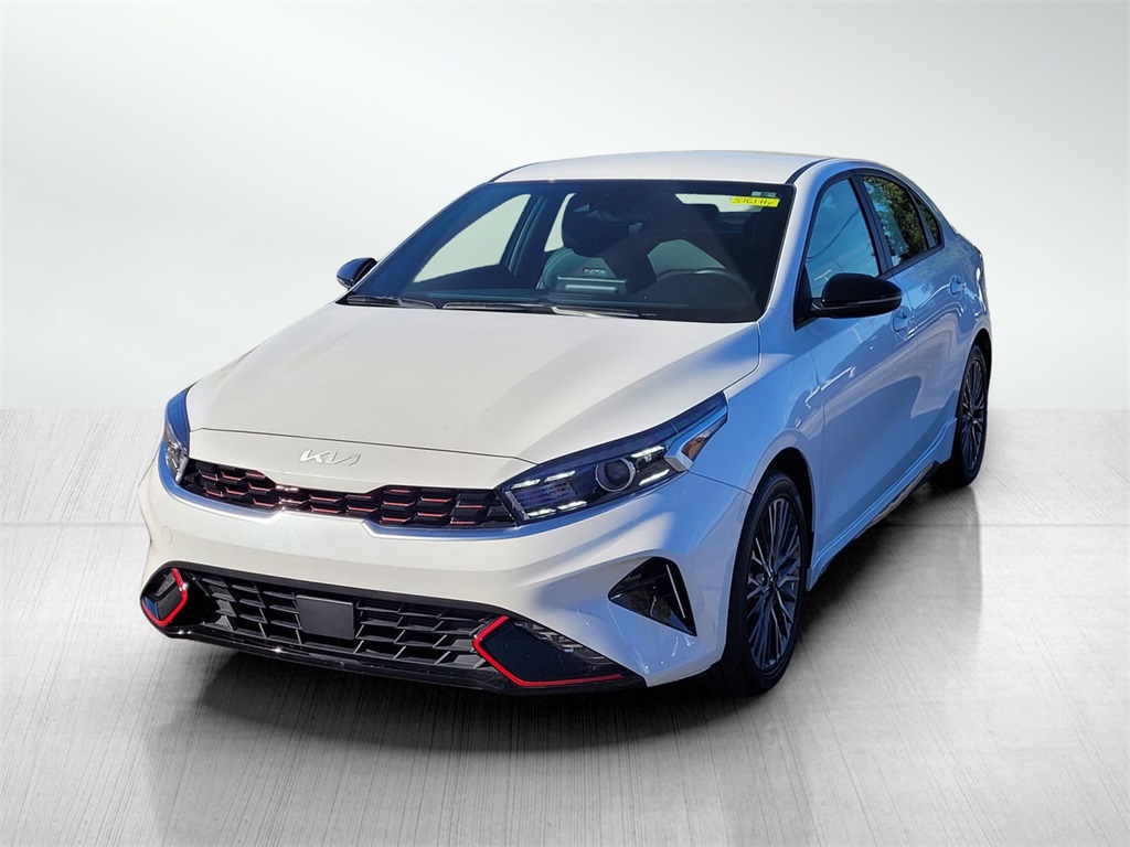 2024 Kia Forte GT-Line photo 9