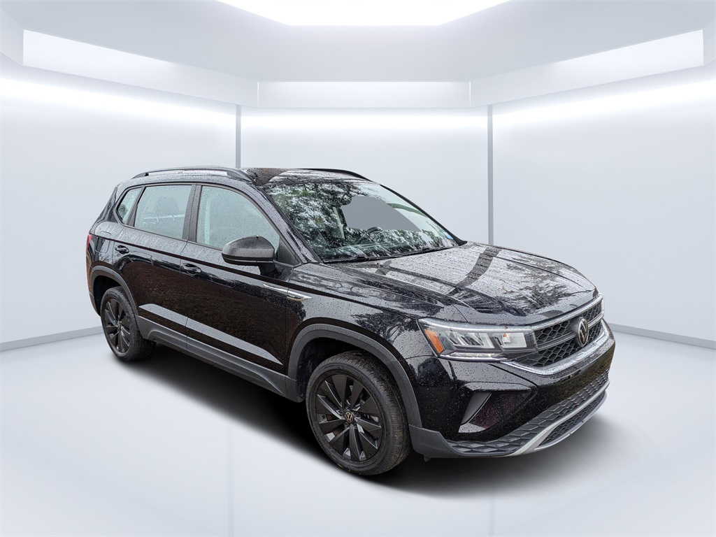2023 Volkswagen Taos S's photo