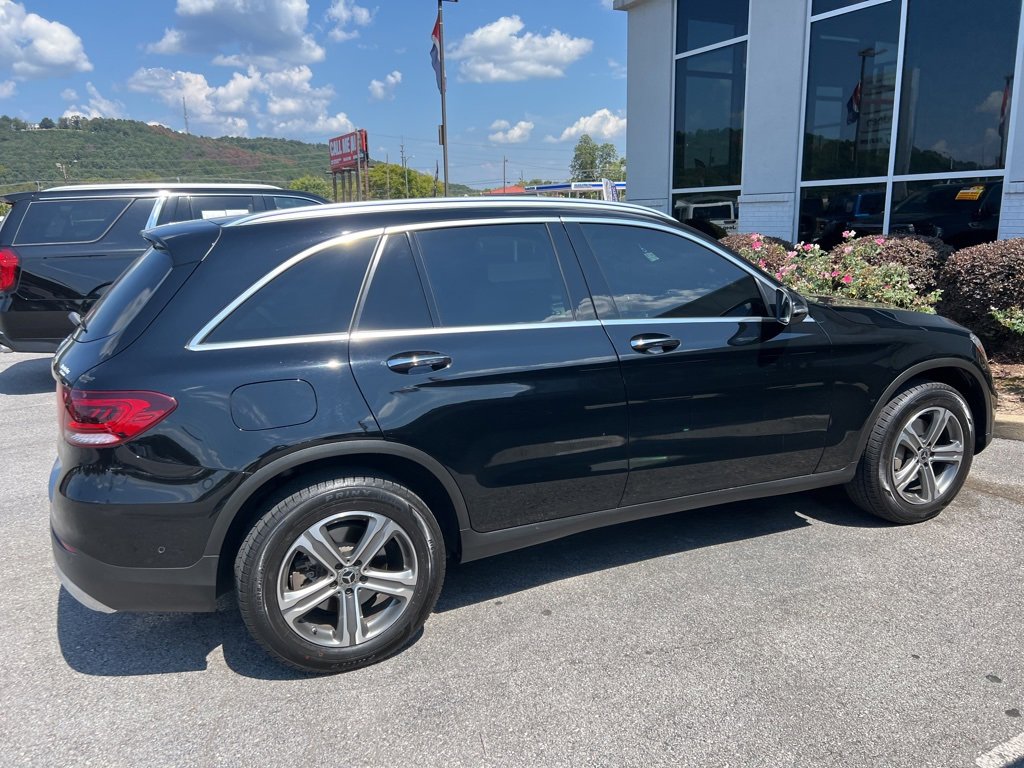 2021 Mercedes Benz GLC 300 photo 3