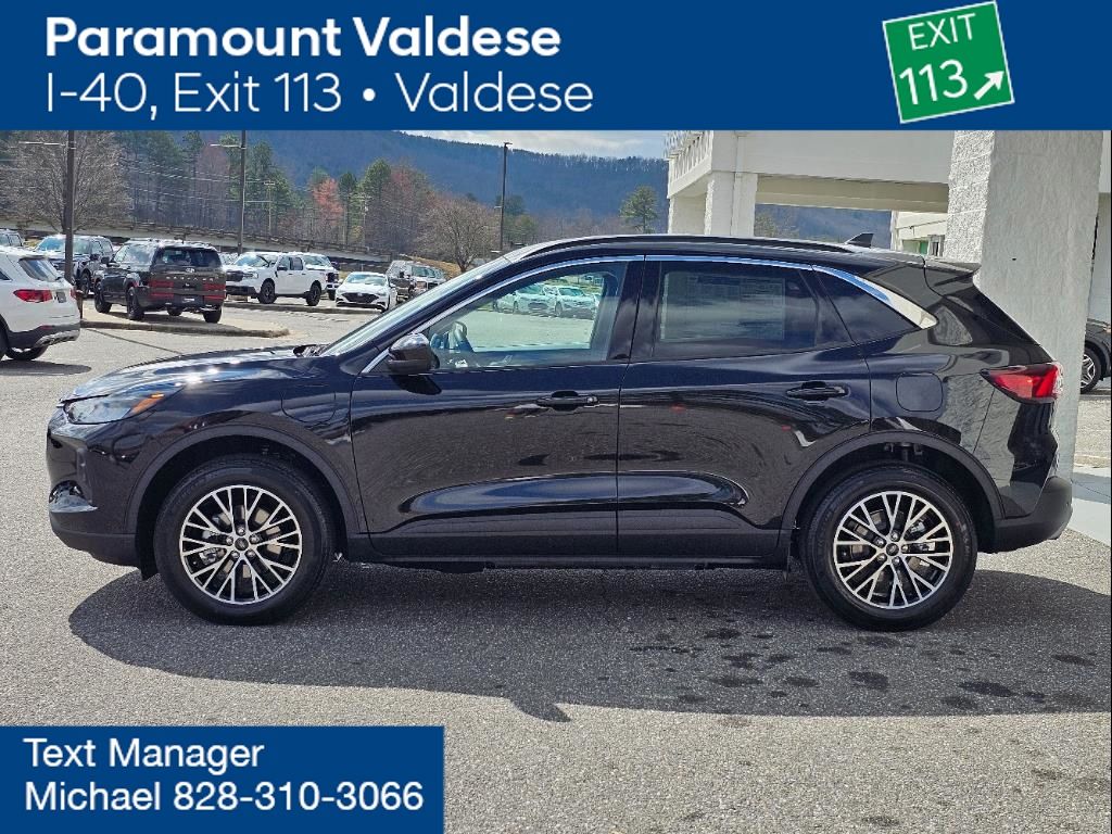 2024 Ford Escape Base photo 2
