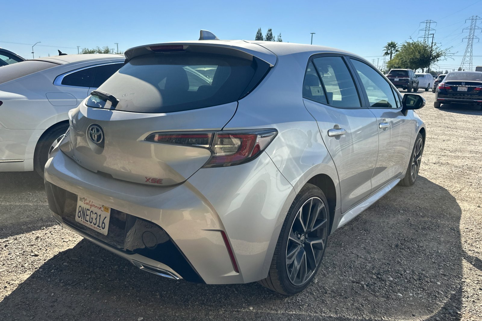 2019 Toyota Corolla XSE photo 3