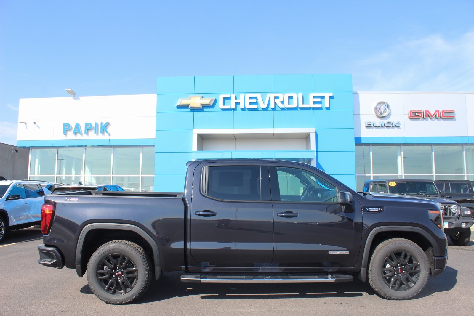 2026 GMC Sierra 1500 Elevation's photo