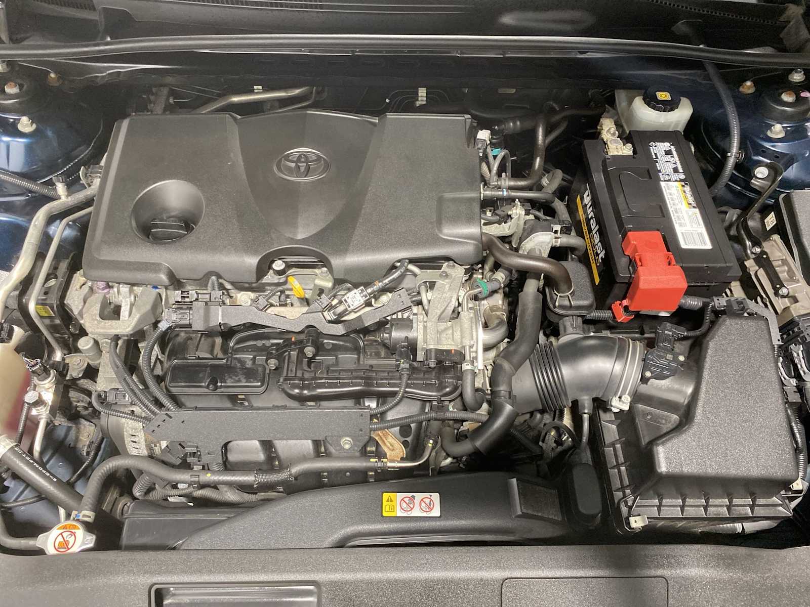 2018 Toyota Camry SE photo 9