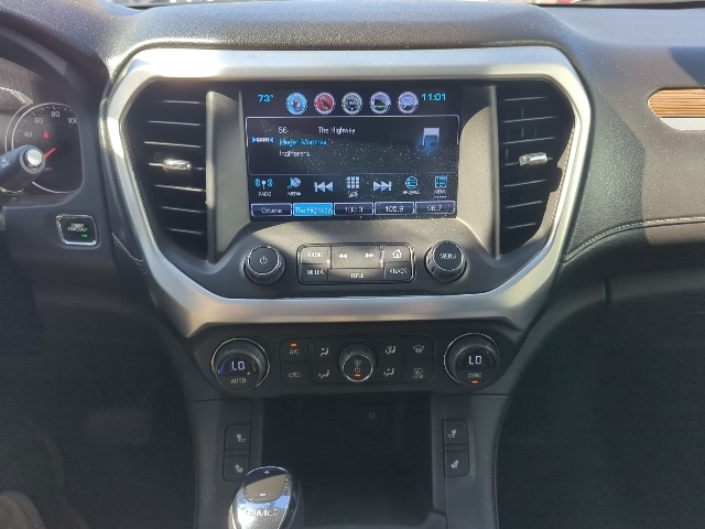 2017 Gmc Acadia SLE photo 11