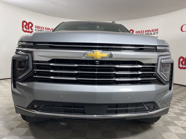 2025 Chevrolet Tahoe LT photo 2