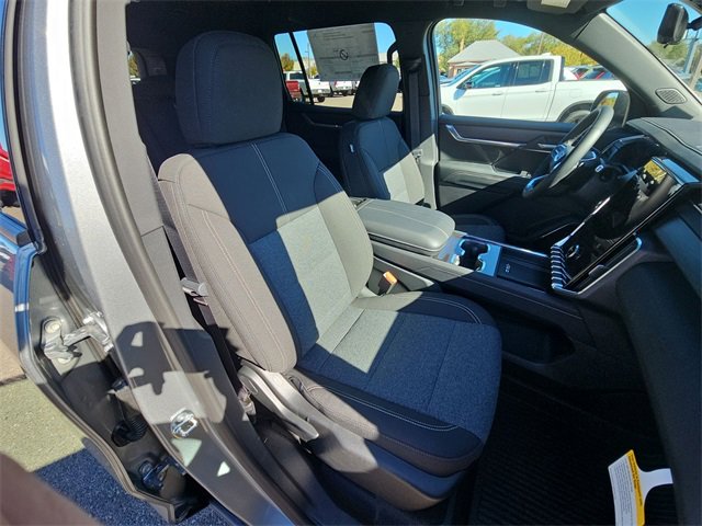 2026 Gmc Acadia Elevation photo 4