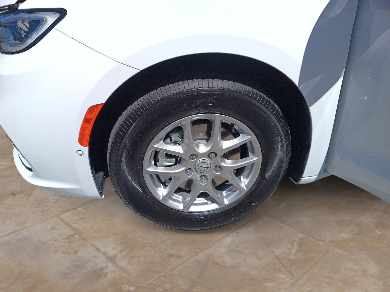 2026 Chrysler Pacifica photo 22