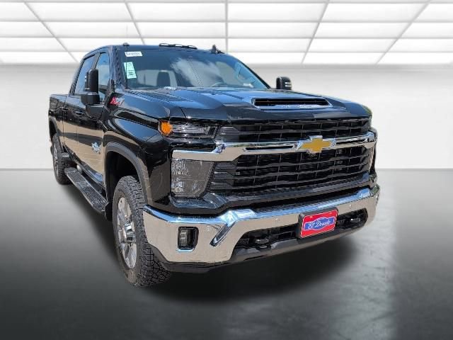 2025 Chevrolet Silverado 2500HD LT's photo