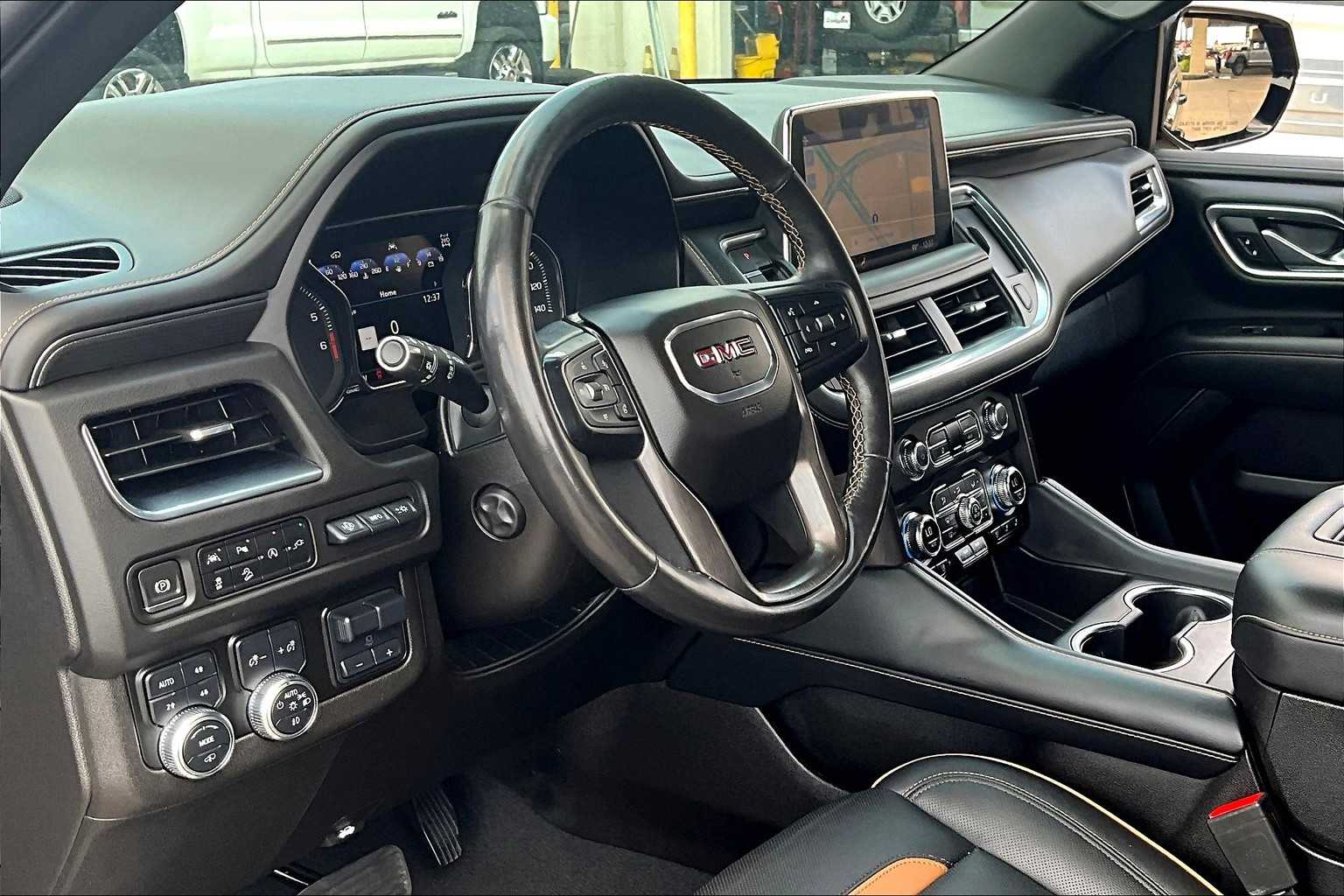 2021 Gmc Yukon XL AT4 photo 17