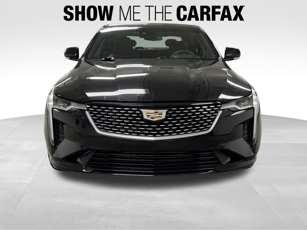 2022 Cadillac CT4 Luxury photo 4
